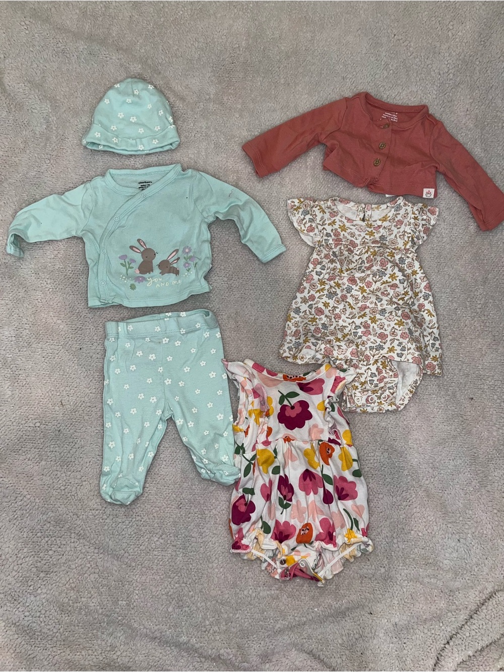 Newborn Babygirl Outfit Bundle